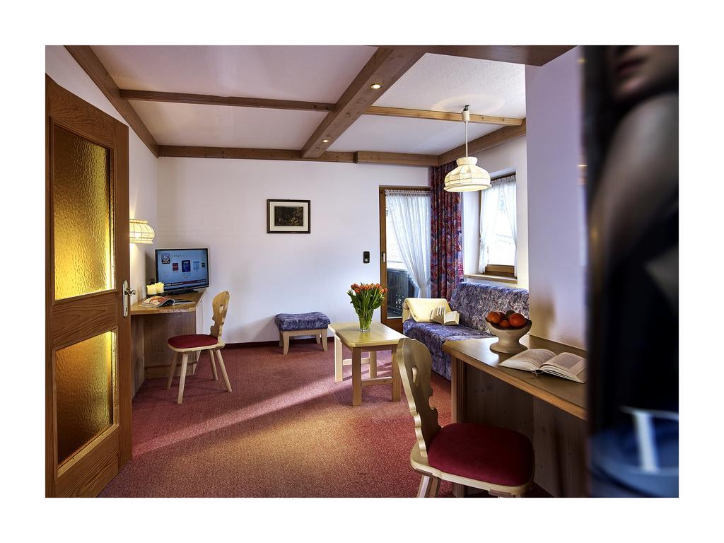 Linserhof Bed&Breakfast อิมสท์ ภายนอก รูปภาพ